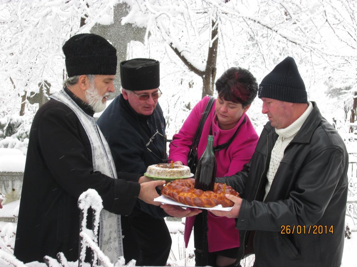 Pomenirea celor adormiți la mormânt